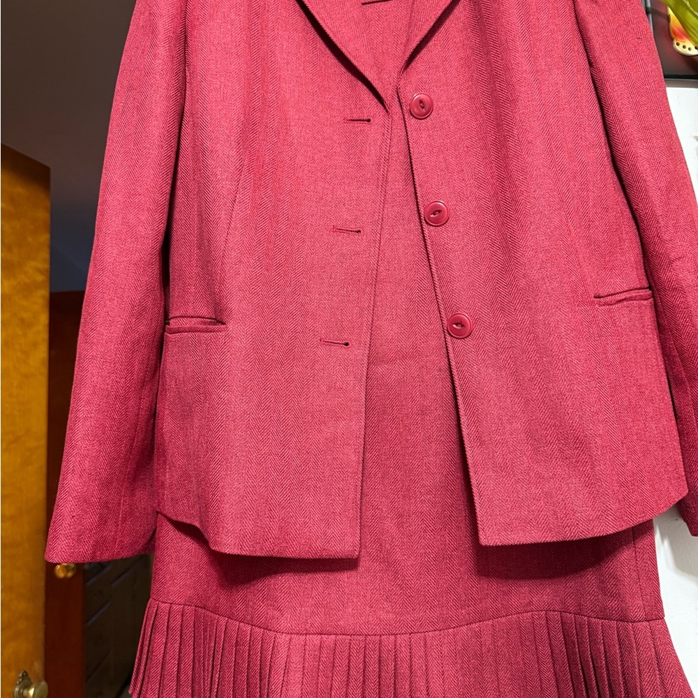 Jones Wear Red Blazer and Skirt Set
